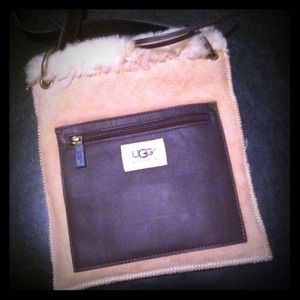 *REDUCED* UGG Cross body Bag