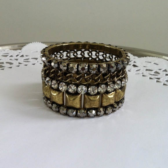Jewelry - Antiqued gold tone bracelet 2 Jewelry - Antiqued gold tone bracelet 2