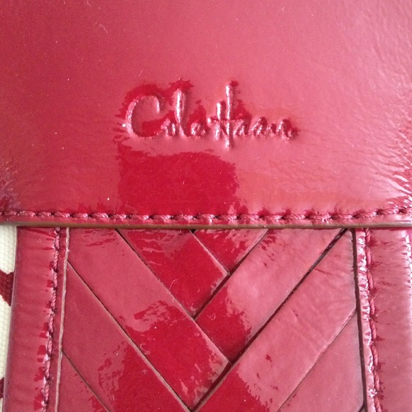Cole Haan Handbags - ⬇️FINAL REDUCTION⬇️ Cole Haan Red Graphic Handbag 2 Cole Haan Handbags - ⬇️FINAL REDUCTION⬇️ Cole Haan Red Graphic Handbag 2