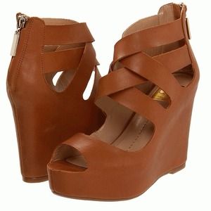 New in box Dolce Vita wedge brown leather size 7 New in box Dolce Vita wedge brown leather size 7