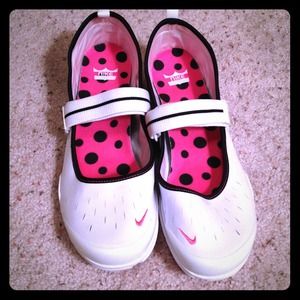 Nike Shoes - RESERVED 2 pairs White & Black Nike Slip-On Shoes Nike Shoes - RESERVED 2 pairs White & Black Nike Slip-On Shoes