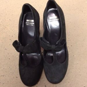 Adorable black suede moschino pumps Adorable black suede moschino pumps