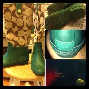 Coach rain boots in green and beige Coach rain boots in green and beige