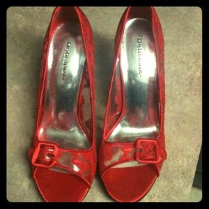 Never been worn red lace shoes! Never been worn red lace shoes!