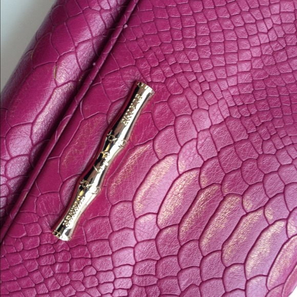 Elaine Turner Handbags - Elaine Turner Snake Flap Clutch in Fuschia 2 Elaine Turner Handbags - Elaine Turner Snake Flap Clutch in Fuschia 2