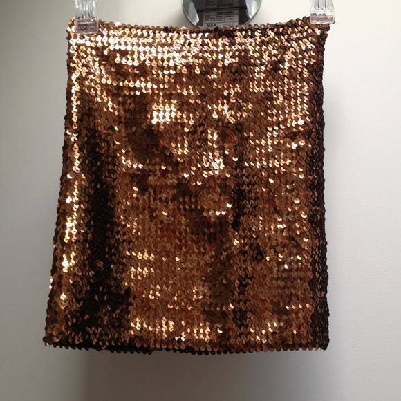 ASOS Dresses & Skirts - Brand new w/tags bronze sequin bodycon skirt! 2 ASOS Dresses & Skirts - Brand new w/tags bronze sequin bodycon skirt! 2