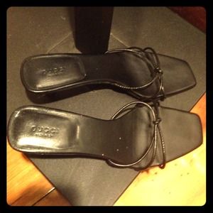Gucci Shoes - Gucci Bamboo slides (Authentic) Gucci Shoes - Gucci Bamboo slides (Authentic)