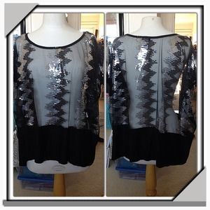 Tops - 🔱NEW🔱 black sequence slouch top Tops - 🔱NEW🔱 black sequence slouch top