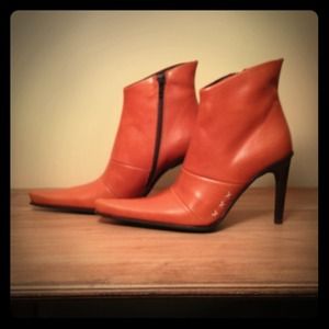 Guess Boots - 💢SOLD💢 gorgeous cognac leather Guess booties Guess Boots - 💢SOLD💢 gorgeous cognac leather Guess booties
