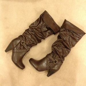 Shoes - Knee high dark brown high heel boots in size 6.5 Shoes - Knee high dark brown high heel boots in size 6.5