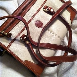 Genuine all leather LIZ CLAIBORNE purse Genuine all leather LIZ CLAIBORNE purse