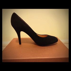 J. Crew Shoes - Brand new!! J.Crew Mona Suede Pump J. Crew Shoes - Brand new!! J.Crew Mona Suede Pump