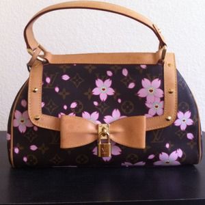 Collectors Louis vuitton limited edition Collectors Louis vuitton limited edition
