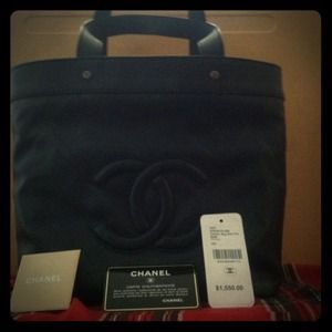 Classic Black CHANEL Bag Classic Black CHANEL Bag