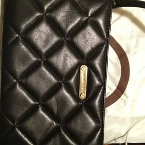 Authentic brand new Michael Kors wallet clutch Authentic brand new Michael Kors wallet clutch