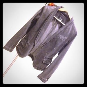 Marc Jacobs Jackets & Blazers - Marc Jacobs denim blazer in size 4/small Marc Jacobs Jackets & Blazers - Marc Jacobs denim blazer in size 4/small