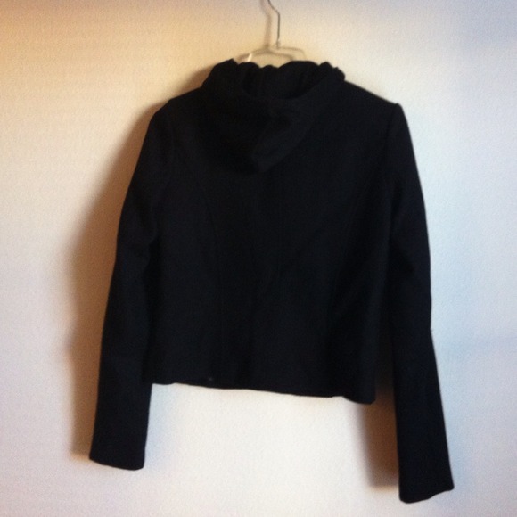Forever 21 Jackets & Blazers - Forever 21 Black Cropped Jacket w/ Detachable Hood 4 Forever 21 Jackets & Blazers - Forever 21 Black Cropped Jacket w/ Detachable Hood 4