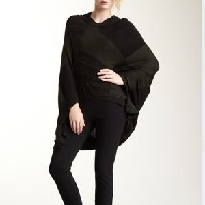 ⭕n Hold L.A.M.B. knit stripe/solid poncho ⭕n Hold L.A.M.B. knit stripe/solid poncho