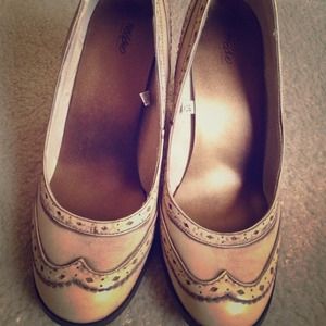 Mossimo "Domino' Round Toe Heels Mossimo "Domino' Round Toe Heels