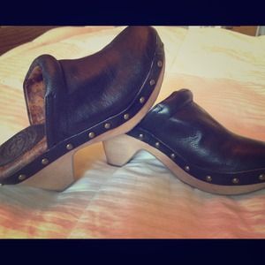 Leather Lucky Brand clogs. Leather Lucky Brand clogs.