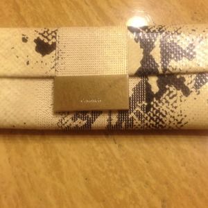 S_5105c44bd00cbf71bb01ba3e