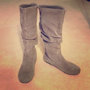 Steve Madden Boots - STEVE MADDEN 'TIANNA' GREY SUEDE FLAT BOOTS Steve Madden Boots - STEVE MADDEN 'TIANNA' GREY SUEDE FLAT BOOTS