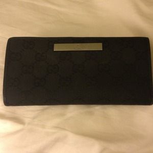 ✂️Authentic Vintage Gucci wallet✂️ ✂️Authentic Vintage Gucci wallet✂️