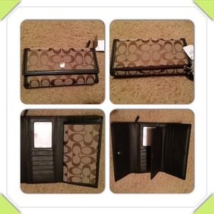 Coach checkbook wallet Coach checkbook wallet