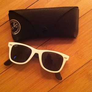 Ray Ban Wayfarer sunglasses Ray Ban Wayfarer sunglasses