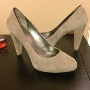 Grey suede pumps Grey suede pumps