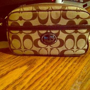 Authentic coach fanny pack Authentic coach fanny pack