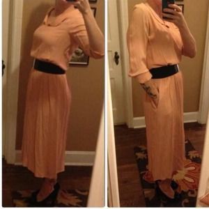 Vintage Diane Von Furstenberg Peach Dress Vintage Diane Von Furstenberg Peach Dress