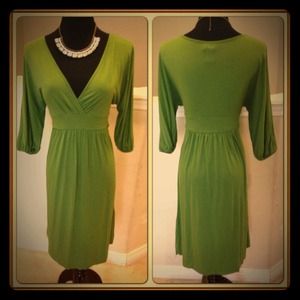 ⛔Reserved/Bundled⛔ for @lmc6257 Green dress ⛔Reserved/Bundled⛔ for @lmc6257 Green dress