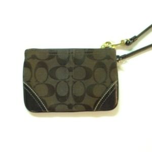 Authentic Coach wristlet. Authentic Coach wristlet.