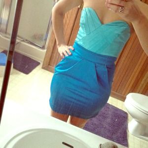 Color block strapless Bebe dress Color block strapless Bebe dress