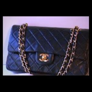 Vintage CHANEL 2.55 flap! Vintage CHANEL 2.55 flap!