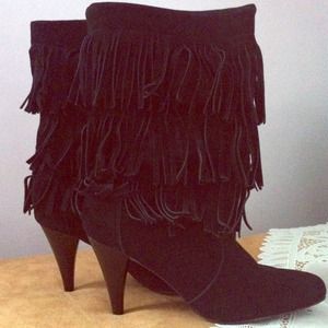 Chinese Laundry boots with fringe details Chinese Laundry boots with fringe details
