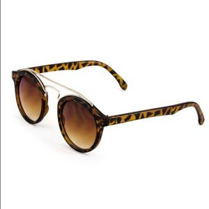 HOST PICKVintage Bridge Sunglasses HOST PICKVintage Bridge Sunglasses