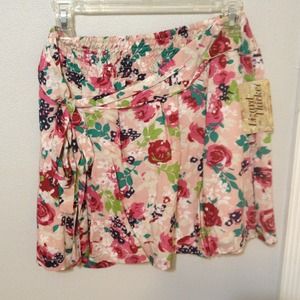 Floral high waisted skirt Floral high waisted skirt