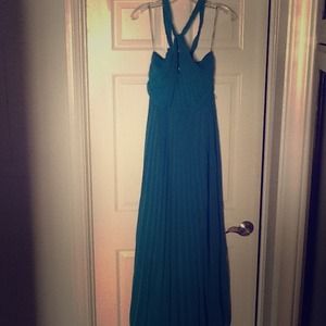 Dresses & Skirts - Stunning floor length teal halter gown w pleating Dresses & Skirts - Stunning floor length teal halter gown w pleating