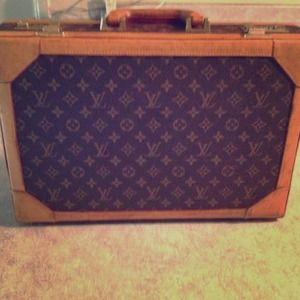Vintage Louis Vuitton briefcase Vintage Louis Vuitton briefcase