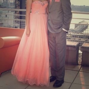 Adrianna Papell coral pink tulle prom dress Adrianna Papell coral pink tulle prom dress