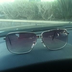 Chloe sunglasses authentic , made Italy Chloe sunglasses authentic , made Italy