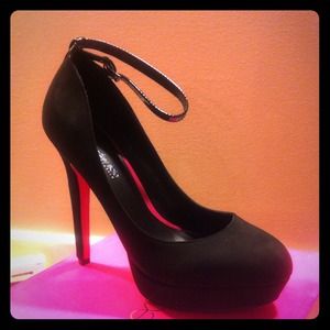 Shoes - Black ankle strap pumps Shoes - Black ankle strap pumps