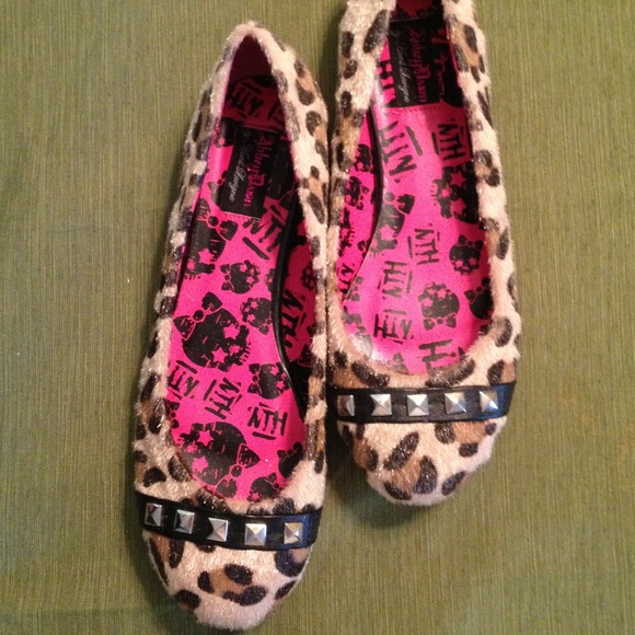 44 off Abbey Dawn Shoes NEW Abbey Dawn cheetah flats