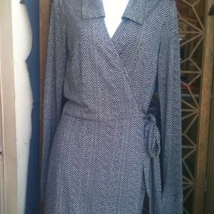 Diane Von Furstenberg DVF size 10 silk wrap dress Diane Von Furstenberg DVF size 10 silk wrap dress