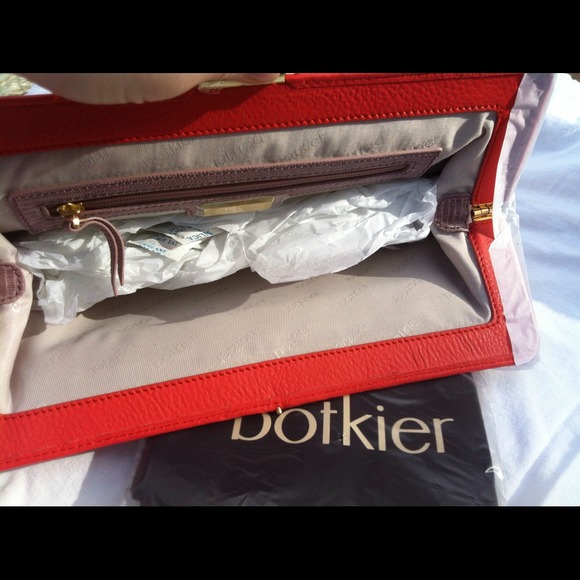 Botkier Clutches & Wallets - ☀NWT ✨RARE✨Botkier Phoenix Clutch 3 Botkier Clutches & Wallets - ☀NWT ✨RARE✨Botkier Phoenix Clutch 3