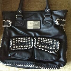 bebe Handbags - BeBe Leather Purse bebe Handbags - BeBe Leather Purse