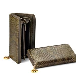 ❗️❗️SALE❗️❗️AUTHENTIC Gucci large Python wallet ❗️❗️SALE❗️❗️AUTHENTIC Gucci large Python wallet