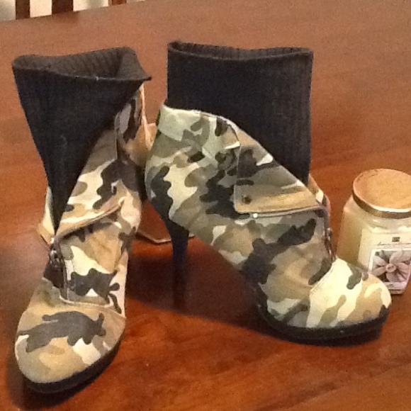 73 off Bertinni Shoes ARMY FATIGUE STILETTO SHOES from
